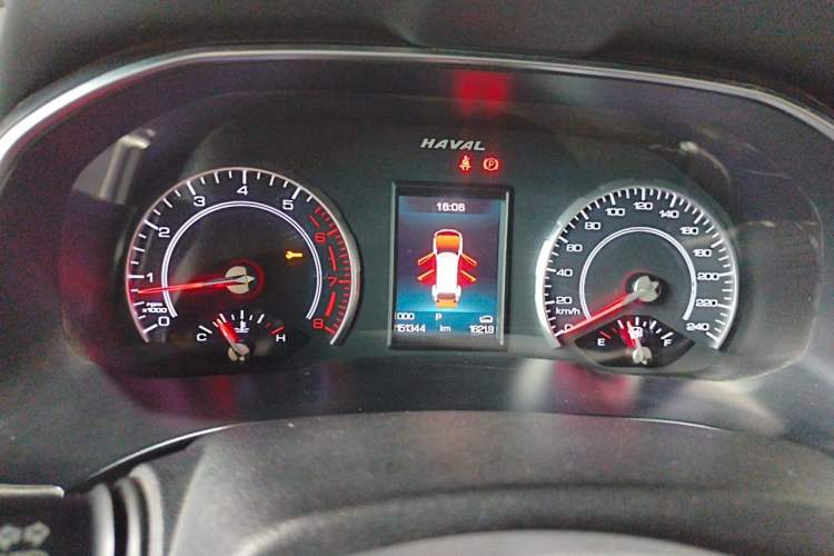 Used Haval H6 2017 Red Label 2.0T Automatic Two-Wheel Drive ZhiShang Model Instrument Cluster