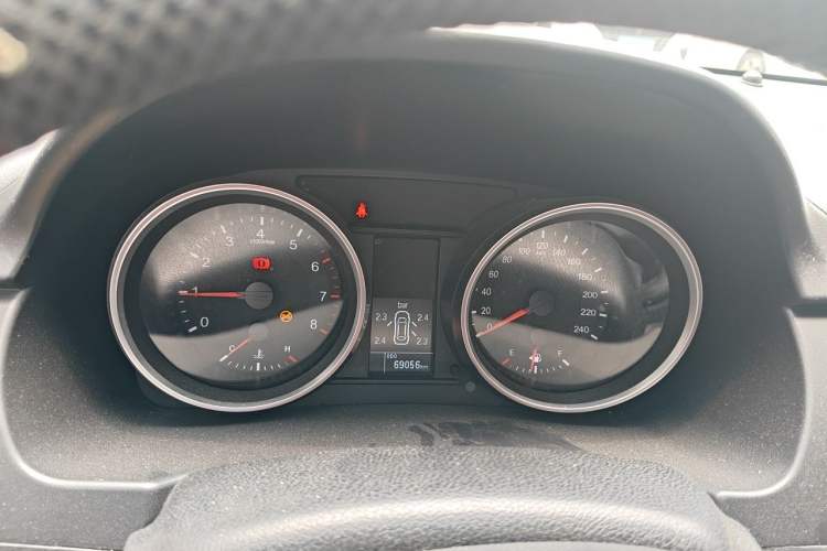 Used Haval H6 2017 Red-Label Sport Edition 1.5T Manual Two-Wheel Drive Elite Model Instrument Cluster