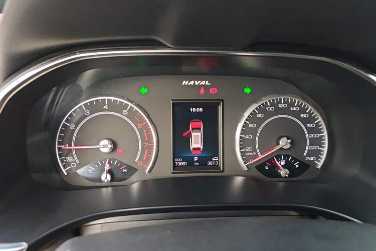 Used Haval H6 2017 Red Label 2.0T Automatic Two-Wheel Drive ZhiShang Model Instrument Cluster