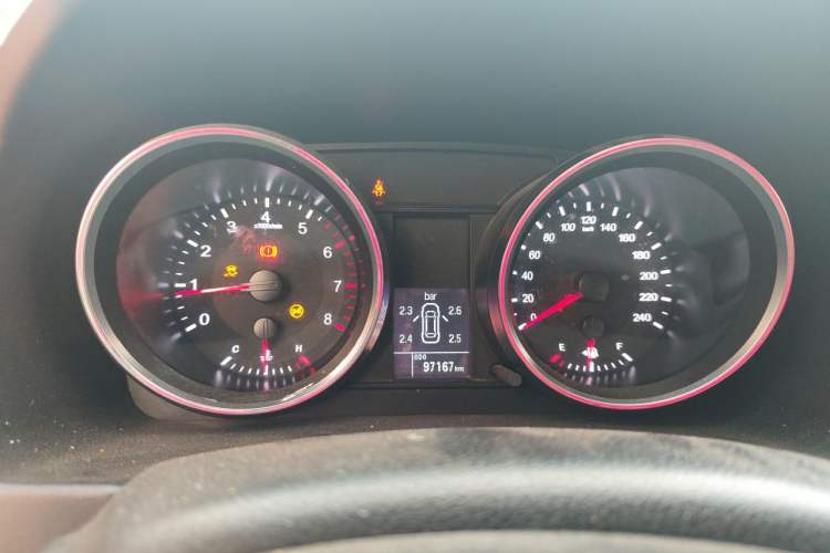 Used Haval H6 2017 Red-Label Sport Edition 1.5T Manual Two-Wheel Drive Elite Model Instrument Cluster
