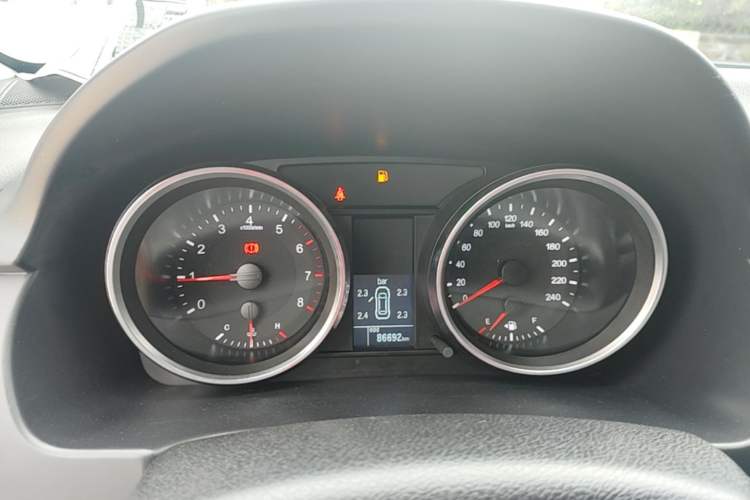 Used Haval H6 2017 Red-Label Sport Edition 1.5T Manual Two-Wheel Drive Elite Model Instrument Cluster