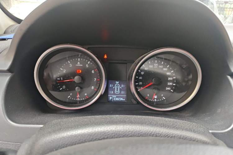 Used Haval H6 2017 Red-Label Sport Edition 1.5T Automatic Two-Wheel Drive Luxury Model Instrument Cluster
