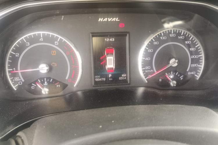Used Haval H6 2017 Red Label 2.0T Automatic Two-Wheel Drive ZhiShang Model Instrument Cluster
