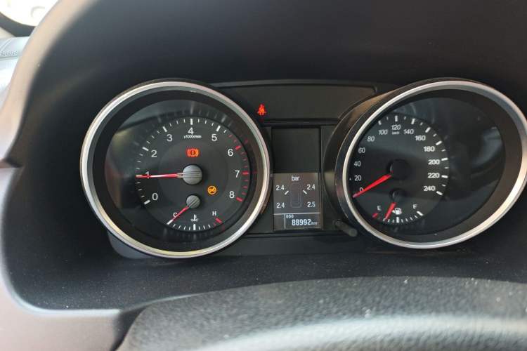 Used Haval H6 2017 Red-Label Sport Edition 1.5T Manual Two-Wheel Drive Elite Model Instrument Cluster