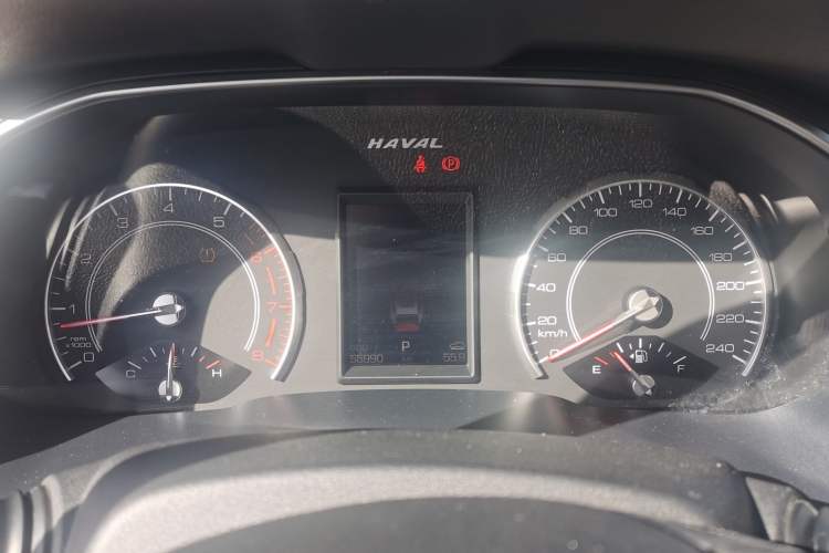 Used Haval H6 2017 Red Label 2.0T Automatic Two-Wheel Drive ZhiShang Model Instrument Cluster