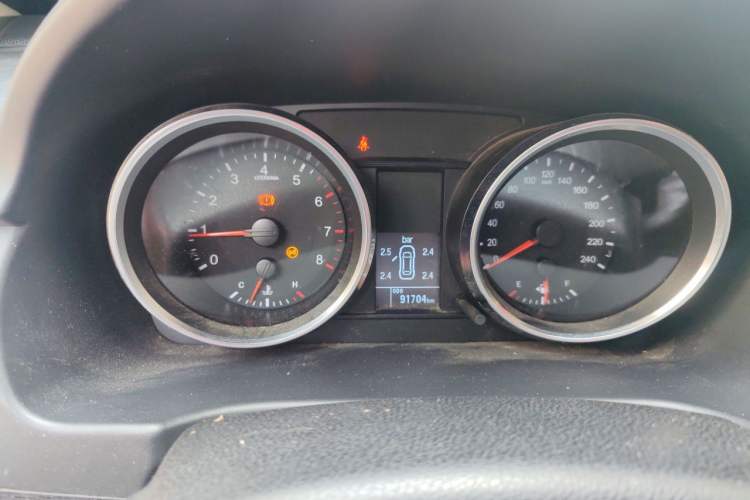Used Haval H6 2017 Red-Label Sport Edition 1.5T Manual Two-Wheel Drive Elite Model Instrument Cluster