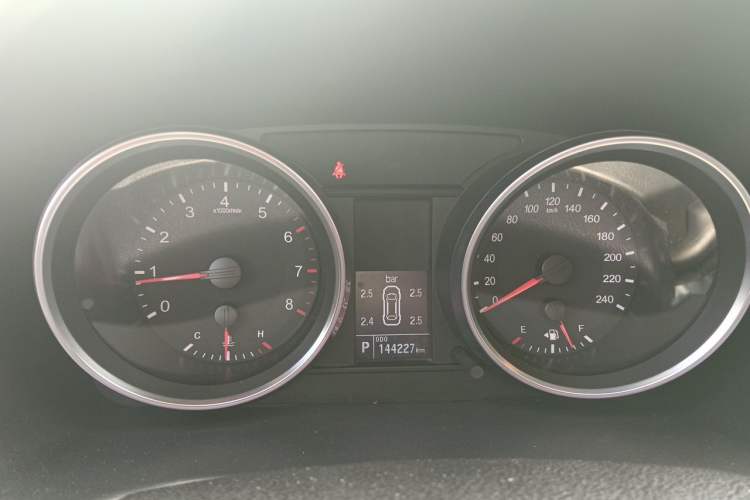 Used Haval H6 2017 Red-Label Sport Edition 1.5T Automatic Two-Wheel Drive Luxury Model Instrument Cluster