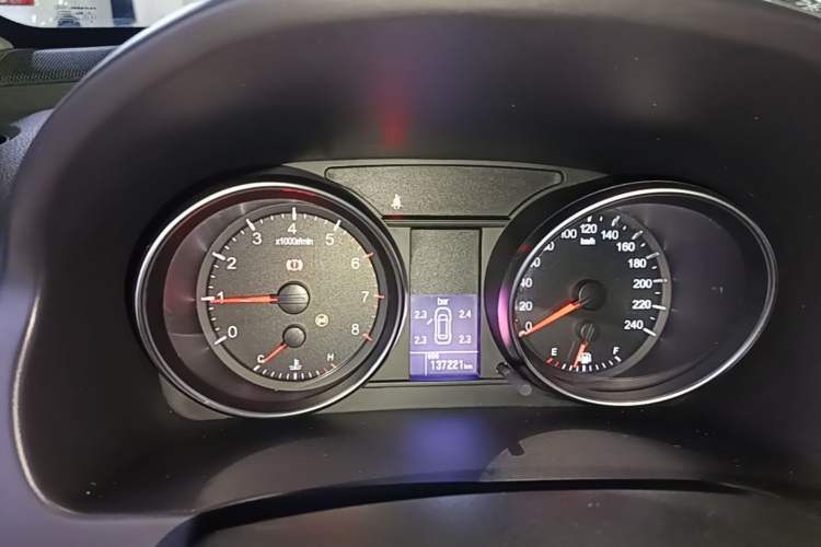 Used Haval H6 2017 Classic Edition 1.5T Manual Two-Wheel Drive Elite Model Instrument Cluster
