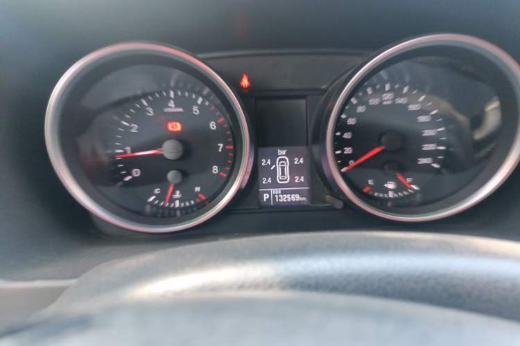 Used Haval H6 2017 Red-Label Sport Edition 1.5T Automatic Two-Wheel Drive Luxury Model Instrument Cluster