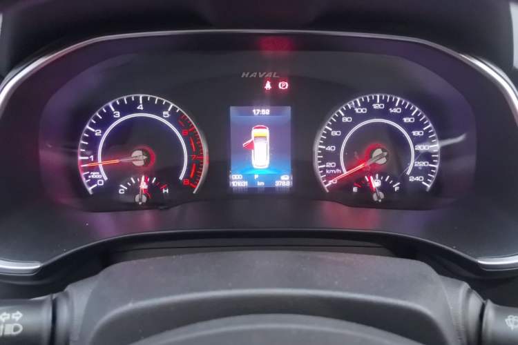 Used Haval H6 2017 Red Label 2.0T Automatic Two-Wheel Drive ZhiShang Model Instrument Cluster
