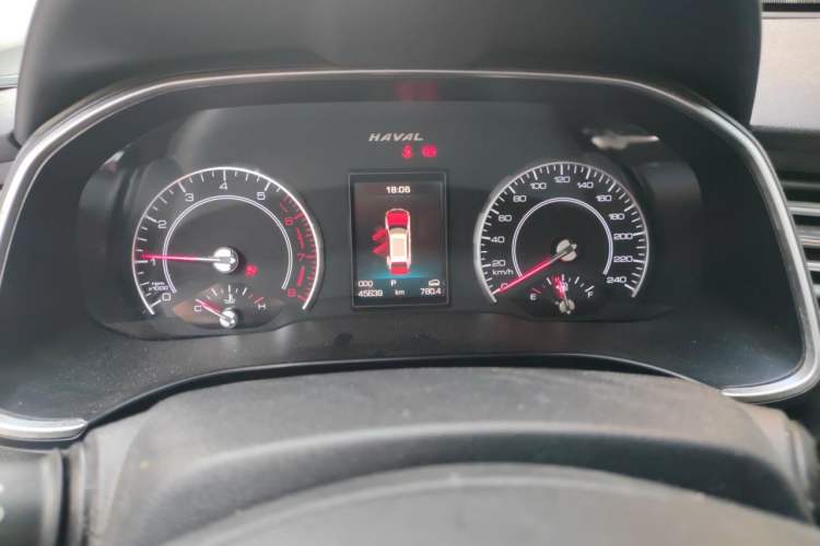 Used Haval H6 2017 Red Label 2.0T Automatic Two-Wheel Drive ZhiShang Model Instrument Cluster