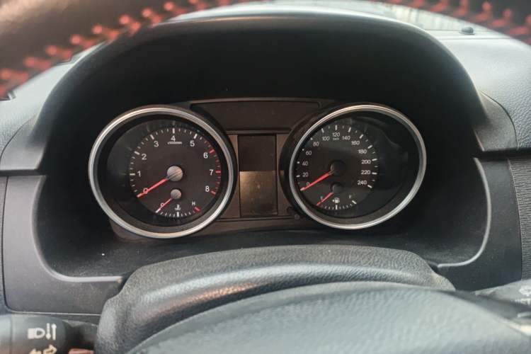 Used Haval H6 2017 Red-Label Sport Edition 1.5T Manual Two-Wheel Drive Prestige Model Instrument Cluster