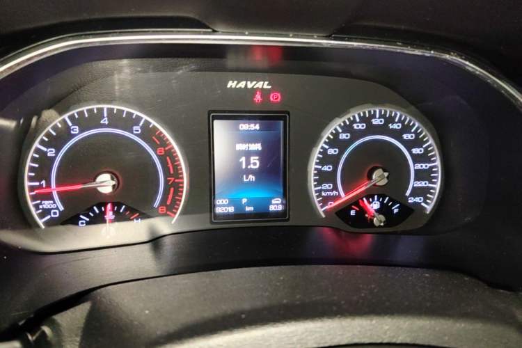 Used Haval H6 2017 Red Label 2.0T Automatic Two-Wheel Drive ZhiShang Model Instrument Cluster