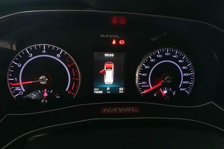 Used Haval H6 2017 Red Label 2.0T Automatic Two-Wheel Drive ZhiShang Model Instrument Cluster