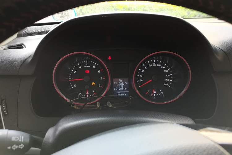 Used Haval H6 2017 Blue Label Sport Edition 1.5T Manual Two-Wheel Drive Elite Model Instrument Cluster