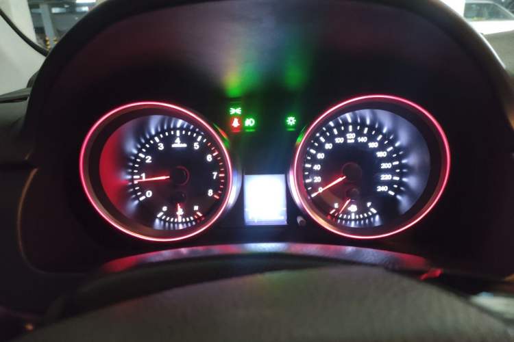 Used Haval H6 2017 Blue Label Sport Edition 1.5T Automatic Two-Wheel Drive Luxury Model Instrument Cluster