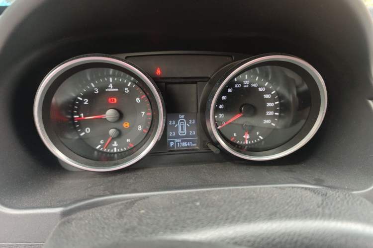 Used Haval H6 2017 Revised Red-Label Sport Version 1.5T Automatic Two-Wheel Drive Premium Edition Instrument Cluster