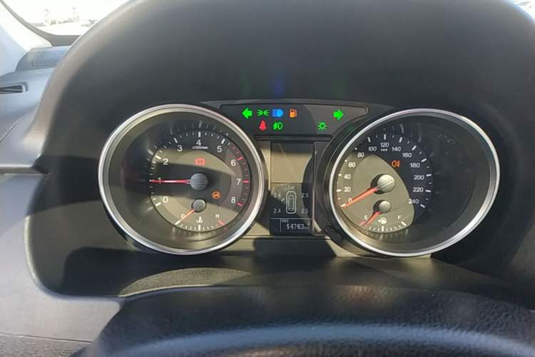 Used Haval H6 2017 Red-Label Sport Edition 1.5T Manual Two-Wheel Drive Elite Model Instrument Cluster