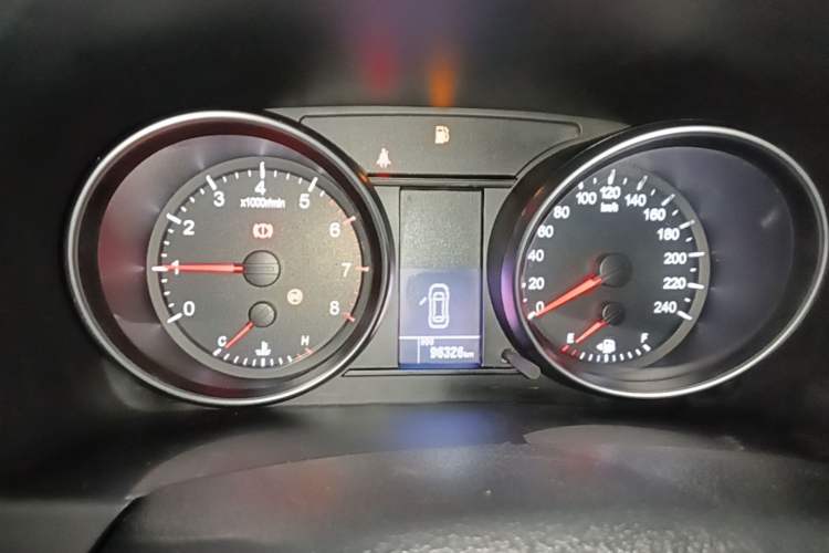 Used Haval H6 2017 Classic Edition 1.5T Manual Two-Wheel Drive Urban Model Instrument Cluster
