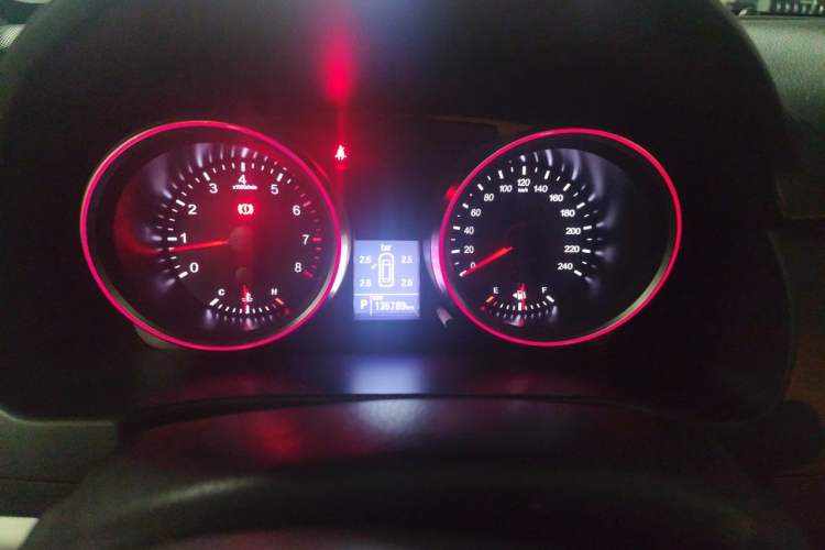 Used Haval H6 2017 Blue Label Sport Edition 1.5T Automatic Two-Wheel Drive Luxury Model Instrument Cluster
