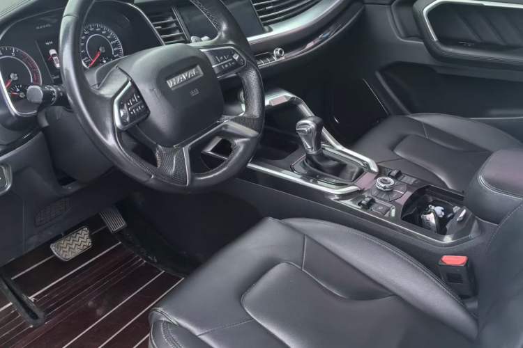 Used Haval H6 2017 Blue Label 1.5T Automatic Two-Wheel Drive ZhiShang Model Interior 1