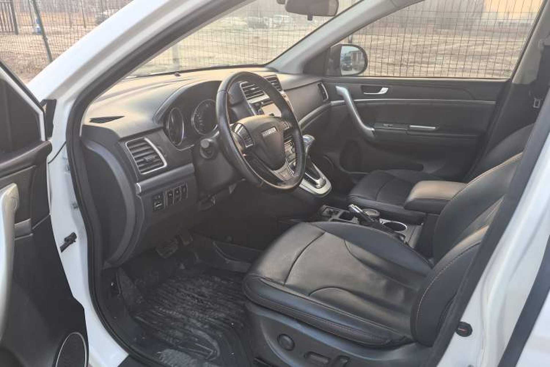 Used Haval H6 2017 Red-Label Sport Edition 1.5T Automatic Two-Wheel Drive Luxury Model Interior 1