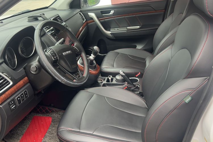 Used Haval H6 2017 Red-Label Sport Edition 1.5T Manual Two-Wheel Drive Elite Model Interior 1