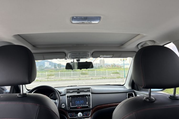 Used Haval H6 2017 Red-Label Sport Edition 1.5T Manual 4x4 Elite Model Interior 10