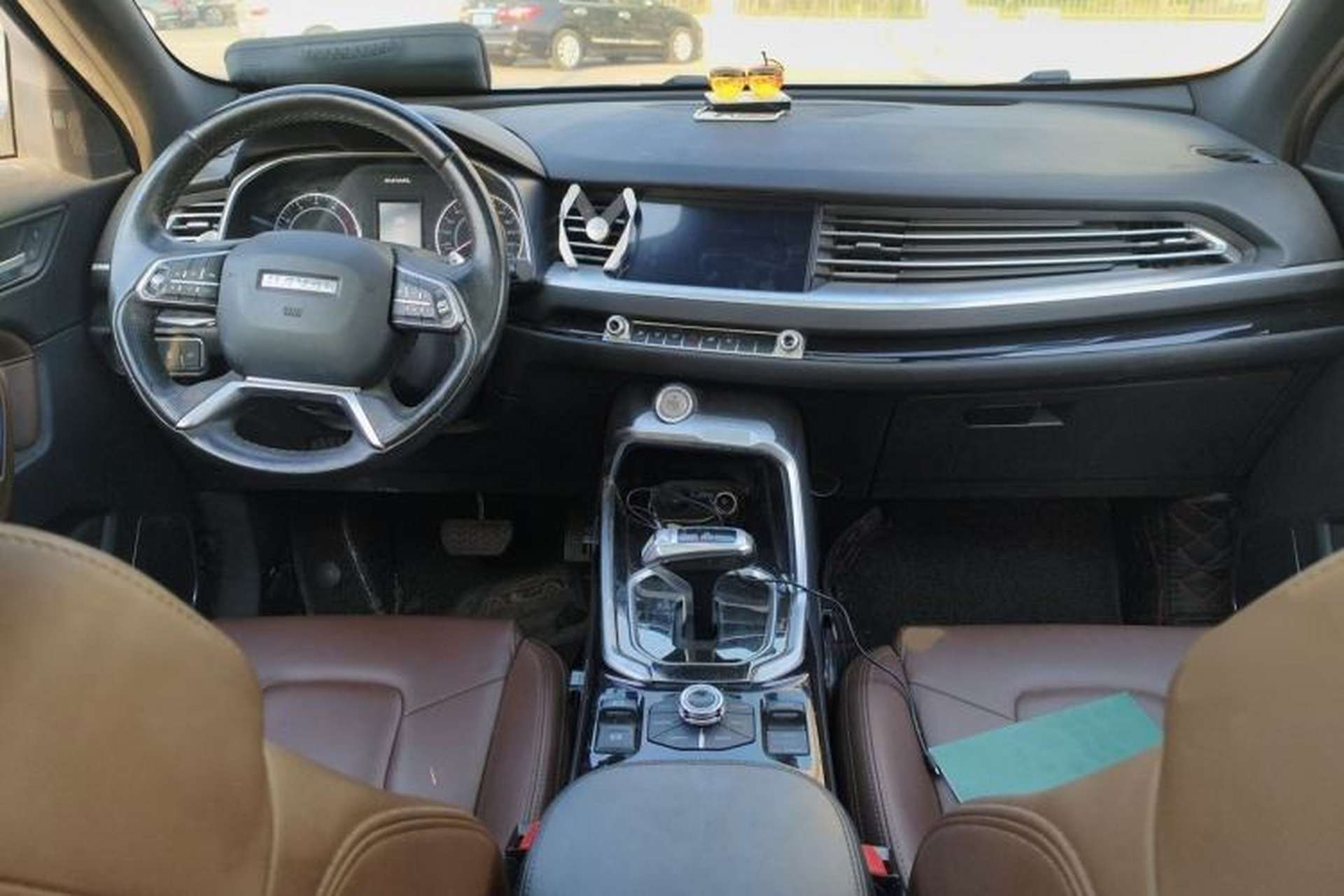 Used Haval H6 2017 Red Label 2.0T Automatic Two-Wheel Drive ZhiShang Model Interior 2