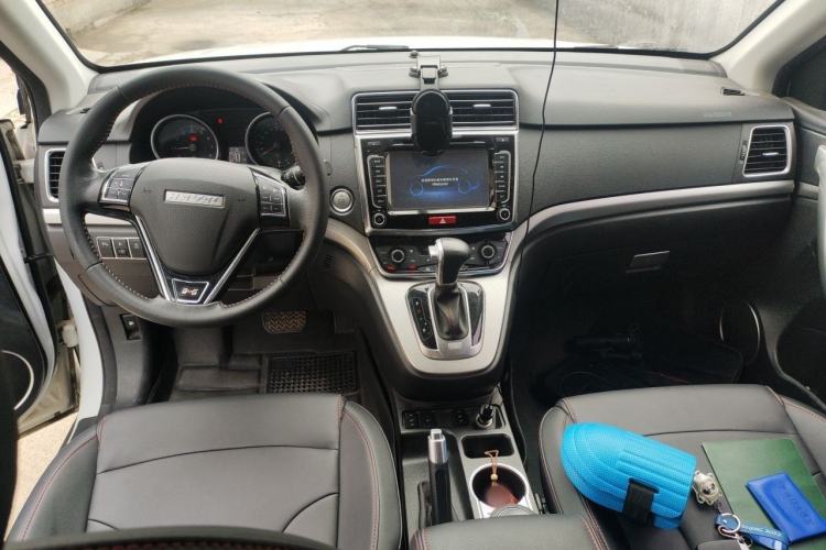 Used Haval H6 2017 Red-Label Sport Edition 1.5T Automatic Two-Wheel Drive Luxury Model Interior 2