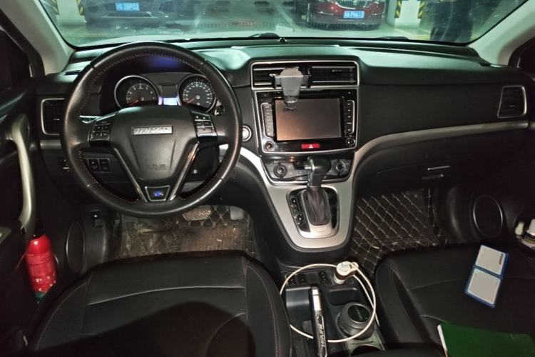 Used Haval H6 2017 Revised Blue-Label Sport Version 1.5T Automatic Two-Wheel Drive Luxury Trim Interior 2