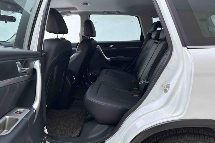 Used Haval H6 2017 Red-Label Sport Edition 1.5T Automatic Two-Wheel Drive Luxury Model Interior 2