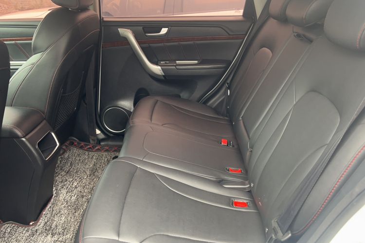 Used Haval H6 2017 Red-Label Sport Edition 1.5T Manual Two-Wheel Drive Elite Model Interior 2