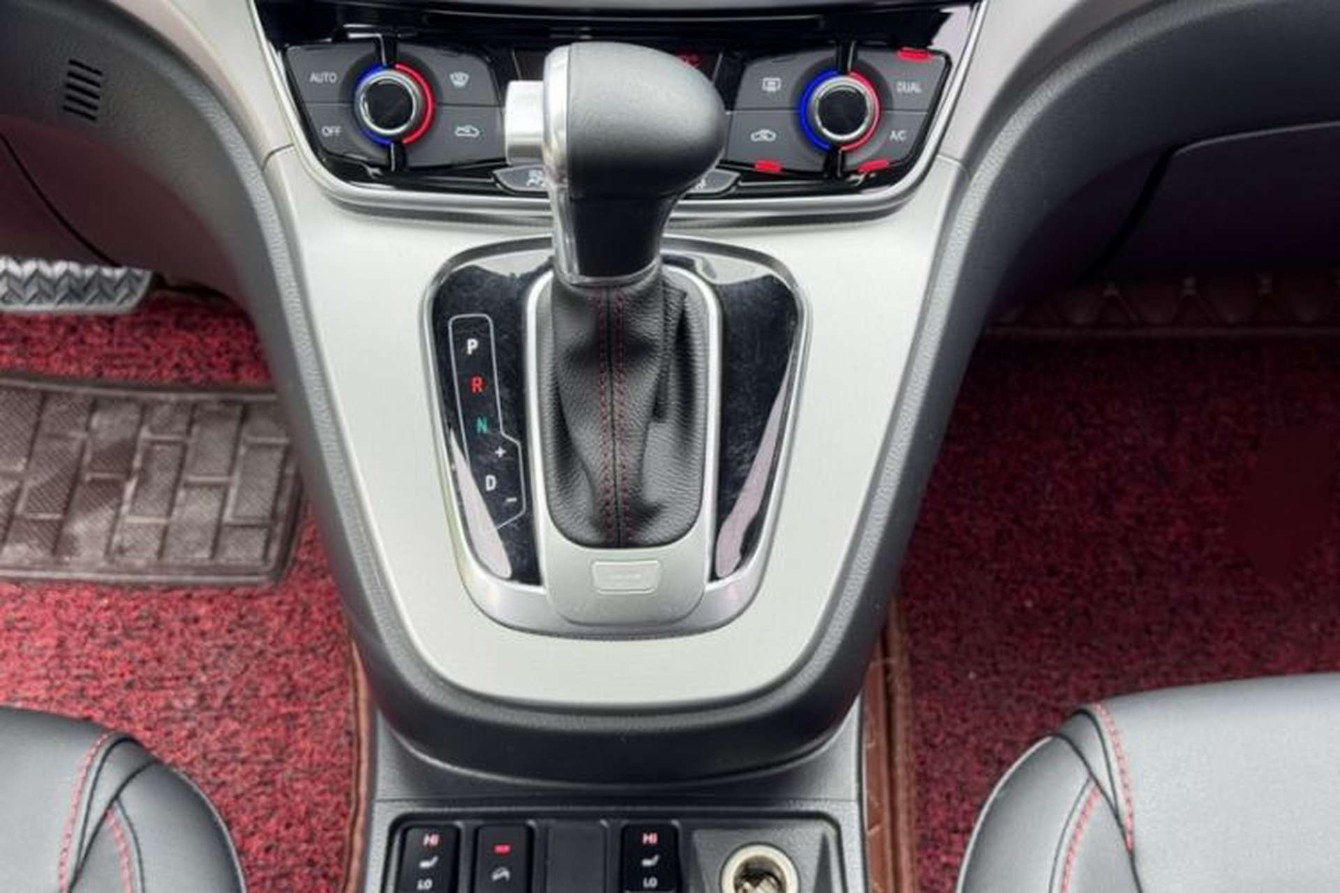 Used Haval H6 2017 Red-Label Sport Edition 1.5T Automatic Two-Wheel Drive Luxury Model Interior 2