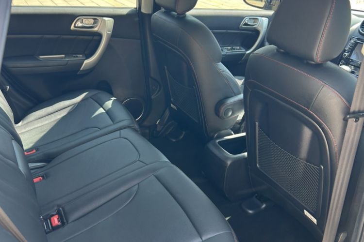 Used Haval H6 2017 Classic Edition 1.5T Automatic Two-Wheel Drive Urban Model Interior 2
