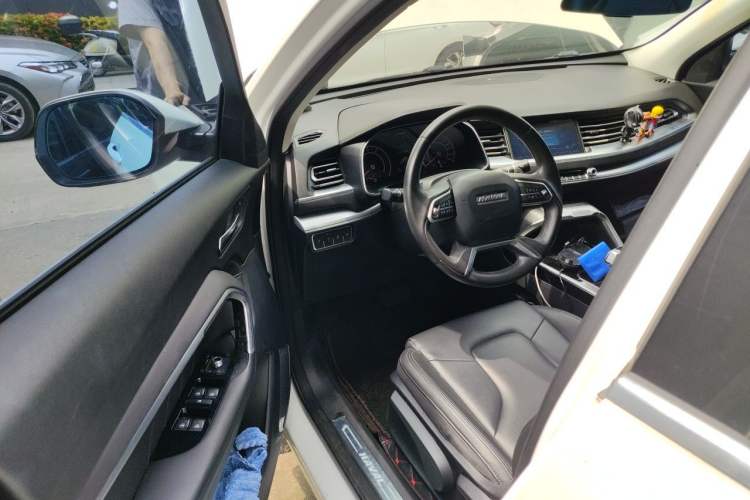 Used Haval H6 2017 Red-Label 1.3T Automatic Two-Wheel Drive Fashion Edition Interior 3