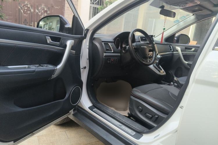 Used Haval H6 2017 Red-Label Sport Edition 1.5T Automatic Two-Wheel Drive Luxury Model Interior 3