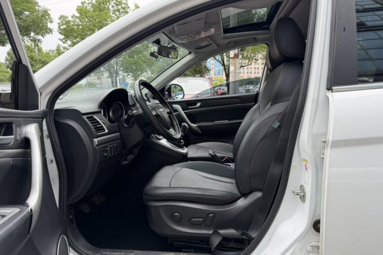 Used Haval H6 2017 Blue Label Sport Edition 1.5T Manual Two-Wheel Drive Elite Model Interior 3