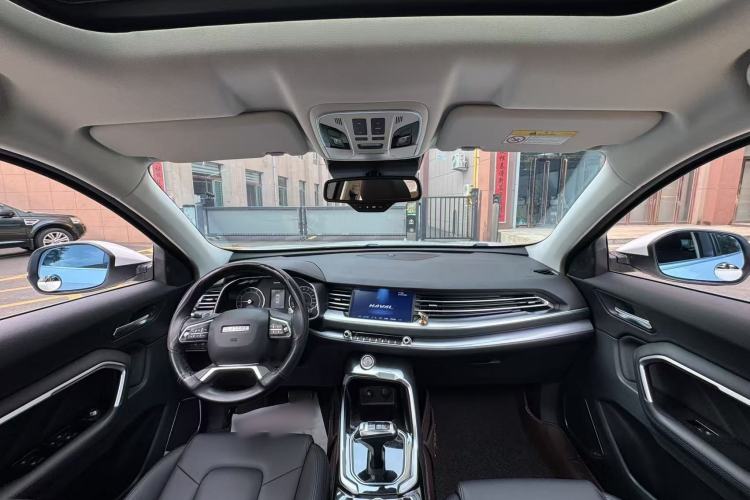 Used Haval H6 2017 Red-Label 1.3T Automatic Two-Wheel Drive ZhiShang Model Interior 3