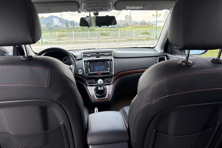 Used Haval H6 2017 Red-Label Sport Edition 1.5T Manual 4x4 Elite Model Interior 4