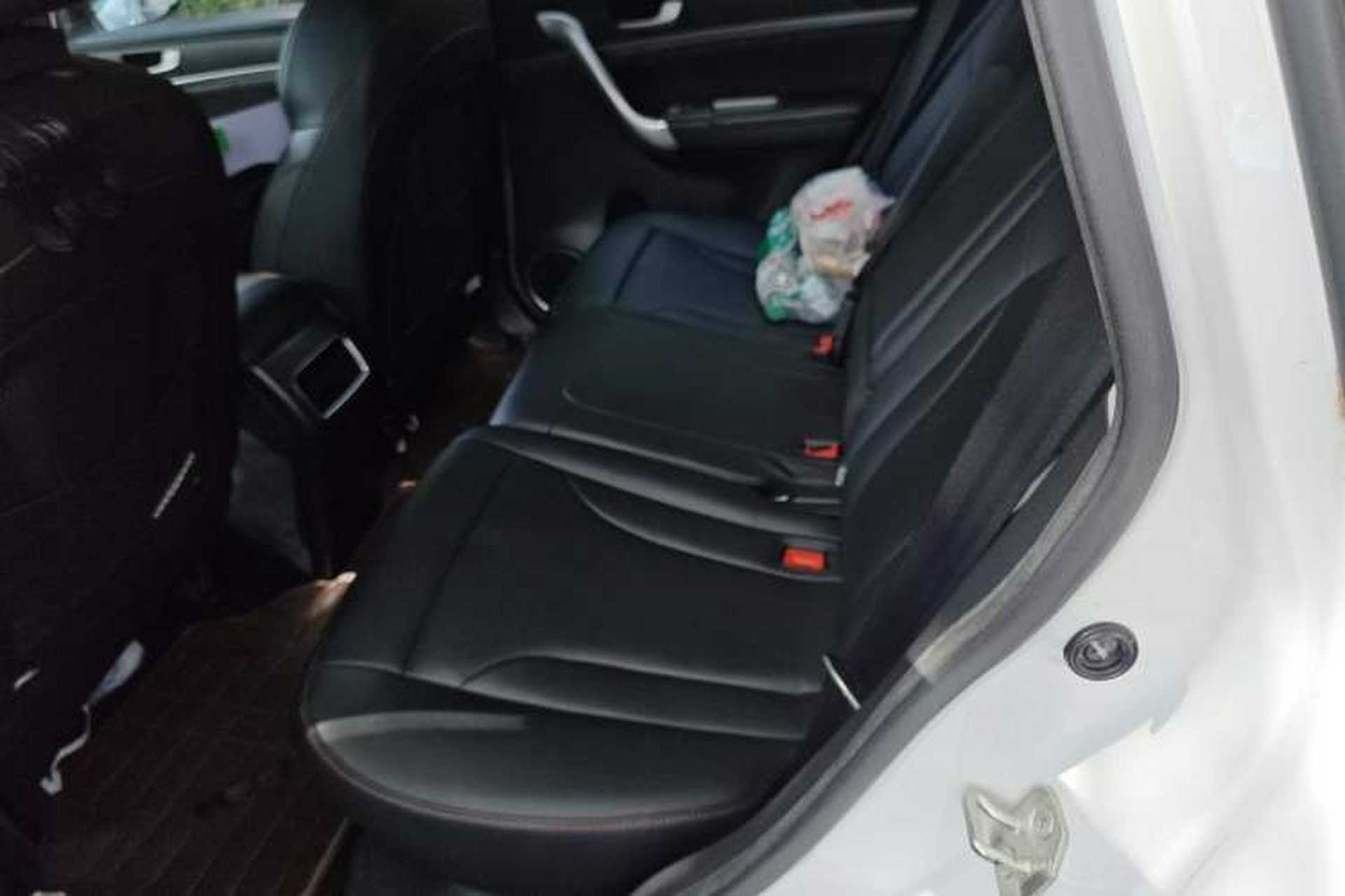 Used Haval H6 2017 Blue Label Sport Edition 1.5T Manual Two-Wheel Drive Elite Model Interior 4