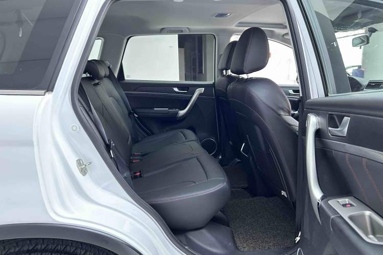 Used Haval H6 2017 Red-Label Sport Edition 1.5T Automatic Two-Wheel Drive Luxury Model Interior 4