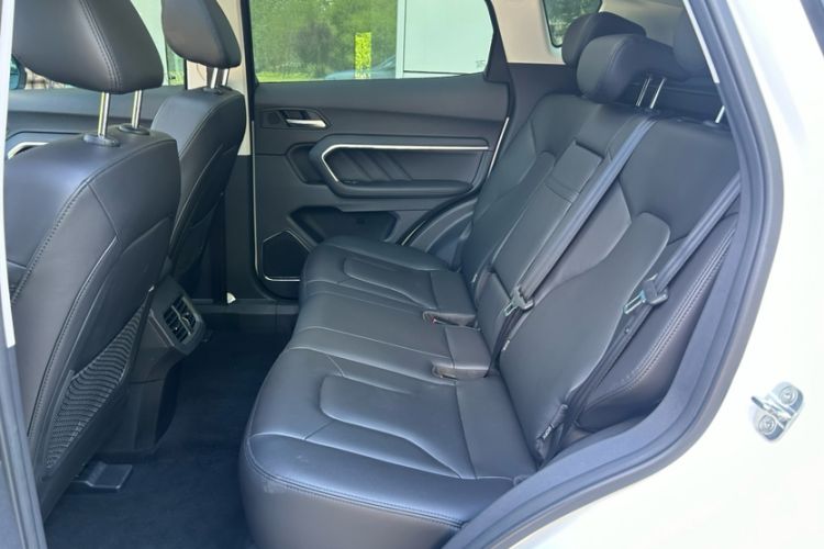 Used Haval H6 2017 Red Label 2.0T Automatic Two-Wheel Drive ZhiShang Model Interior 7