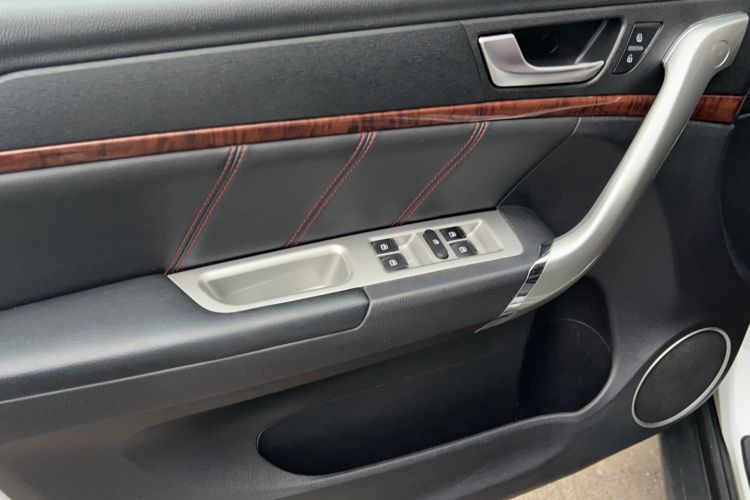 Used Haval H6 2017 Red-Label Sport Edition 1.5T Manual Two-Wheel Drive Elite Model Interior 8