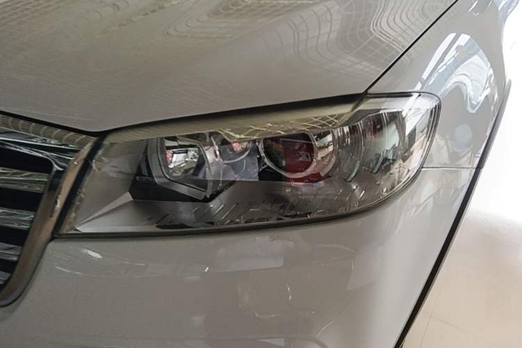Used Haval H6 2017 Red-Label Sport Edition 1.5T Automatic Two-Wheel Drive Luxury Model Left Front Headlight