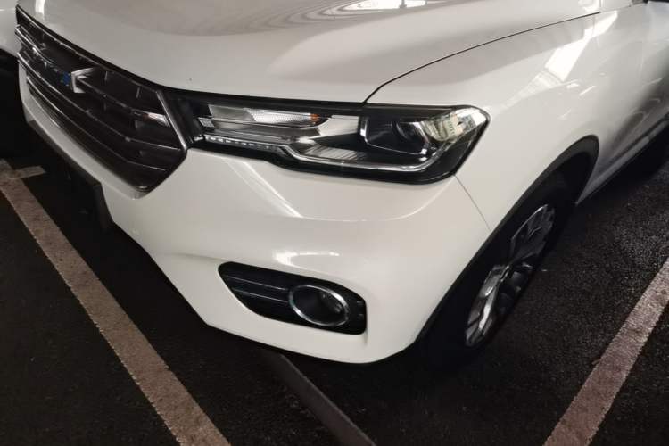Used Haval H6 2017 Blue Label 2.0T Automatic Two-Wheel Drive Leading Model Left Front Headlight
