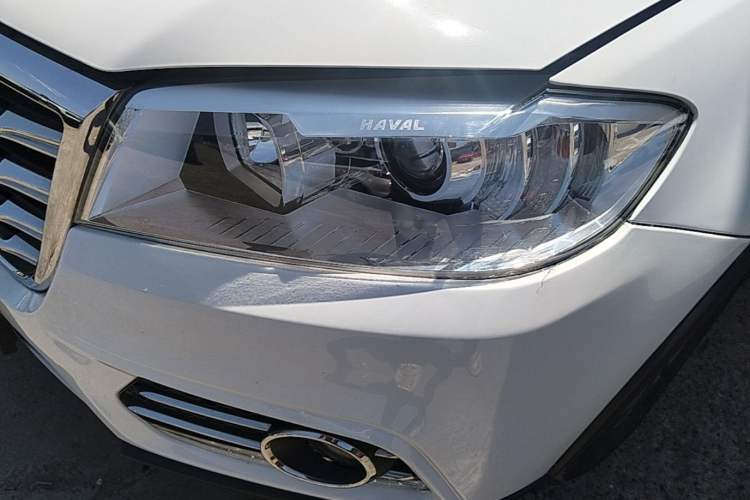 Used Haval H6 2017 Restyled Red-Label Sport Version 1.5T Automatic Two-Wheel Drive Luxury Trim Left Front Headlight