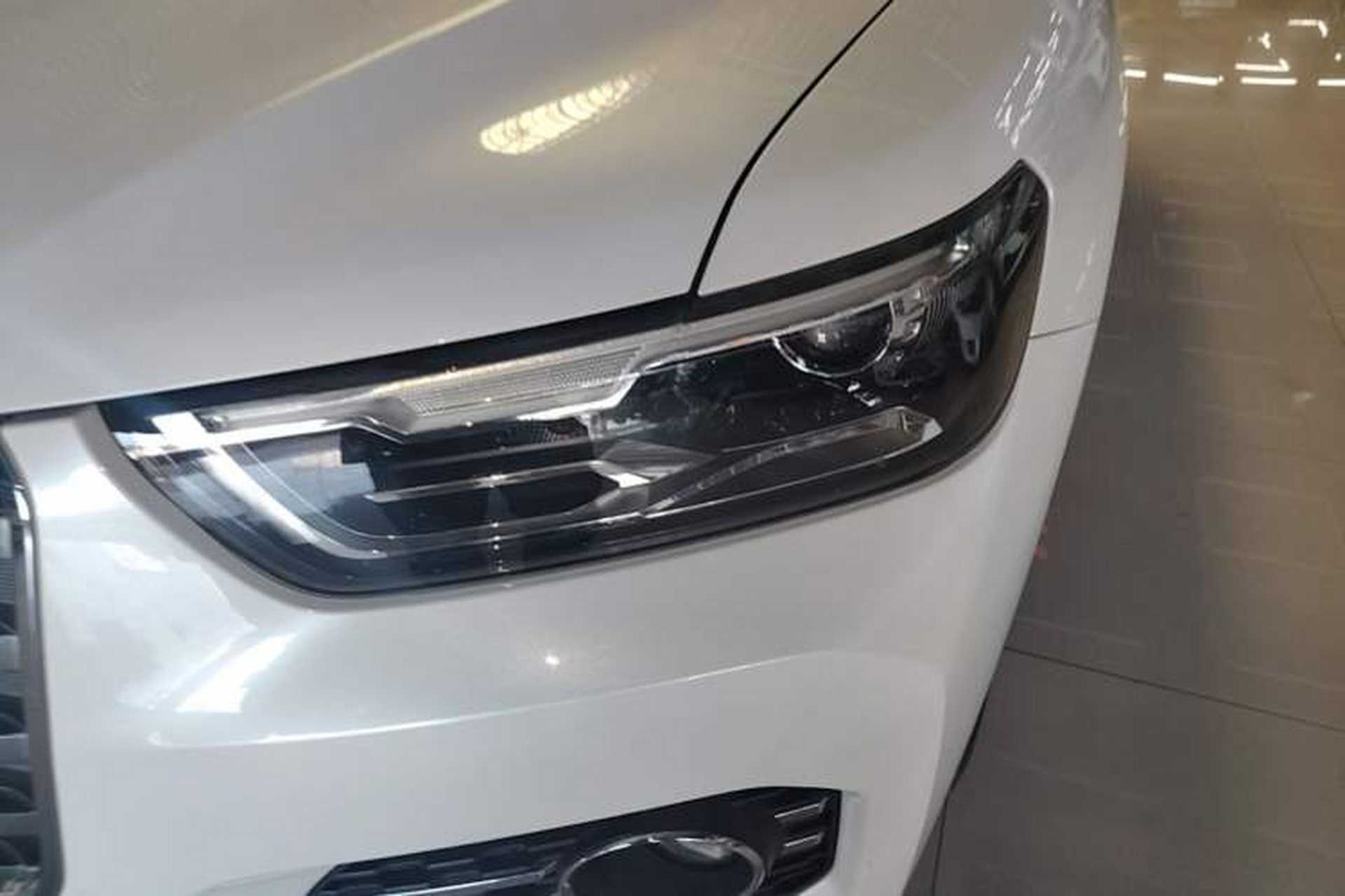 Used Haval H6 2017 Red Label 2.0T Automatic Two-Wheel Drive ZhiShang Model Left Front Headlight