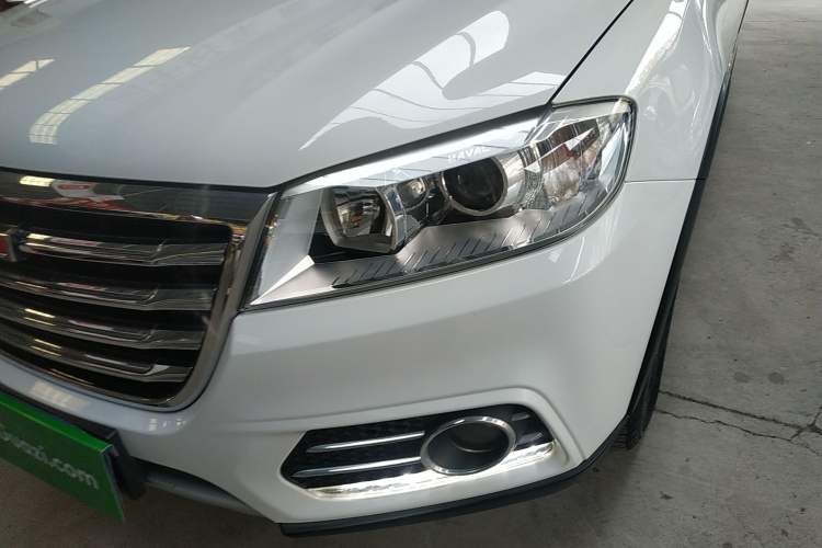 Used Haval H6 2017 Red-Label Sport Edition 1.5T Manual Two-Wheel Drive Elite Model Left Front Headlight