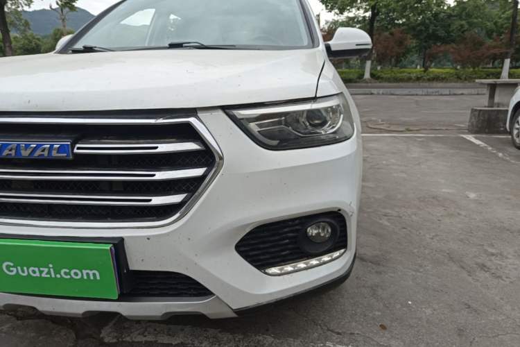 Used Haval H6 2017 Blue Label Sport Edition 1.5T Automatic Two-Wheel Drive Luxury Model Left Front Headlight